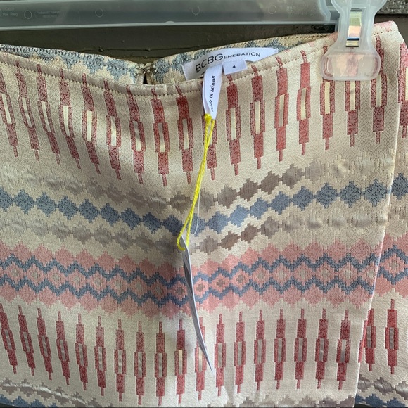 NWT BCBGeneration Southwest Mini Skirt 4 - Picture 4 of 7